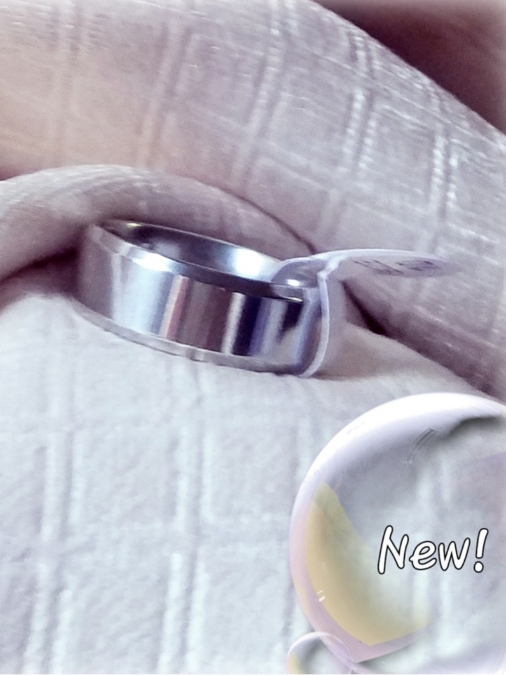 Men's Polished Silver Band Ring |
Beveled Edge | Tungsten Metal | NWT - Picture 9 of 9